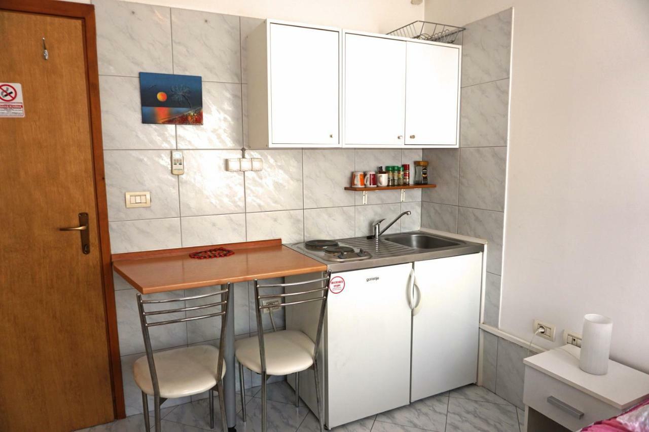 Apartment Umag Nelly Eksteriør bilde
