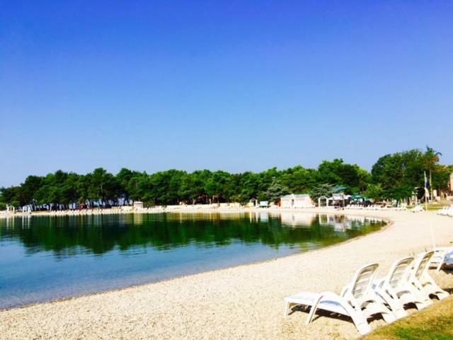 Apartment Umag Nelly Eksteriør bilde
